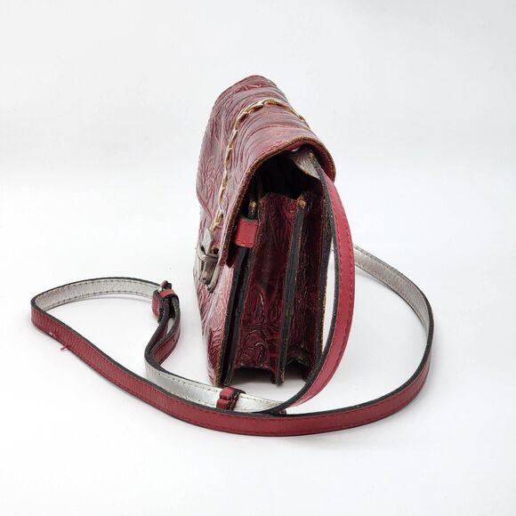 Patricia Nash Bianco Red Floral Convertible Wristlet Crossbody Bag - Picture 2 of 12